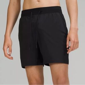 NWT Lululemon T.H.E. Linerless Short 7" Sz. M